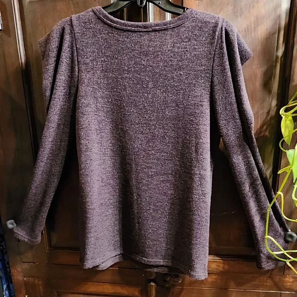 Vocal Sweater. Item #2760 - Picture 2 of 8